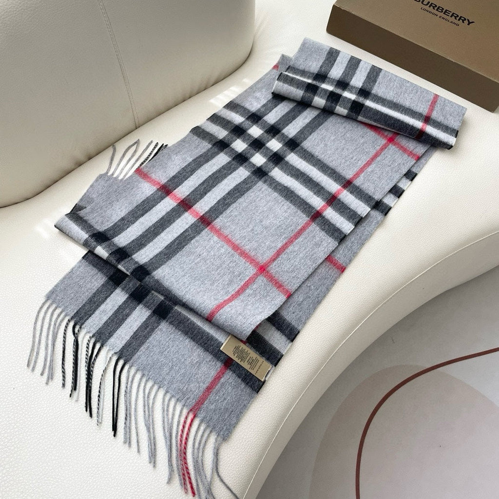 BURBERRY CHECK SCARF 180 CM IN PASTEL GRAY MIX BLACK CASHMERE 405483