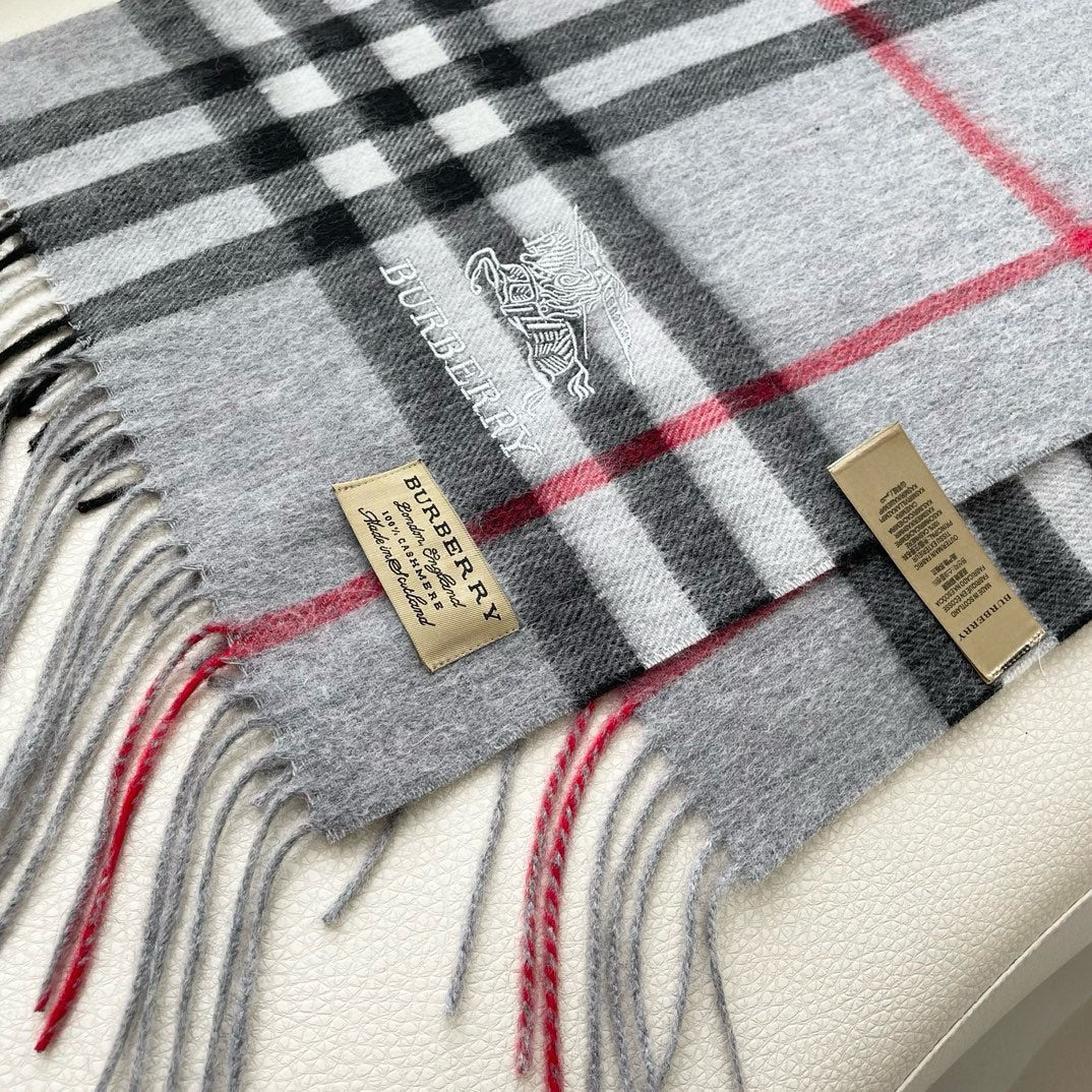 BURBERRY CHECK SCARF 180 CM IN PASTEL GRAY MIX BLACK CASHMERE 405483