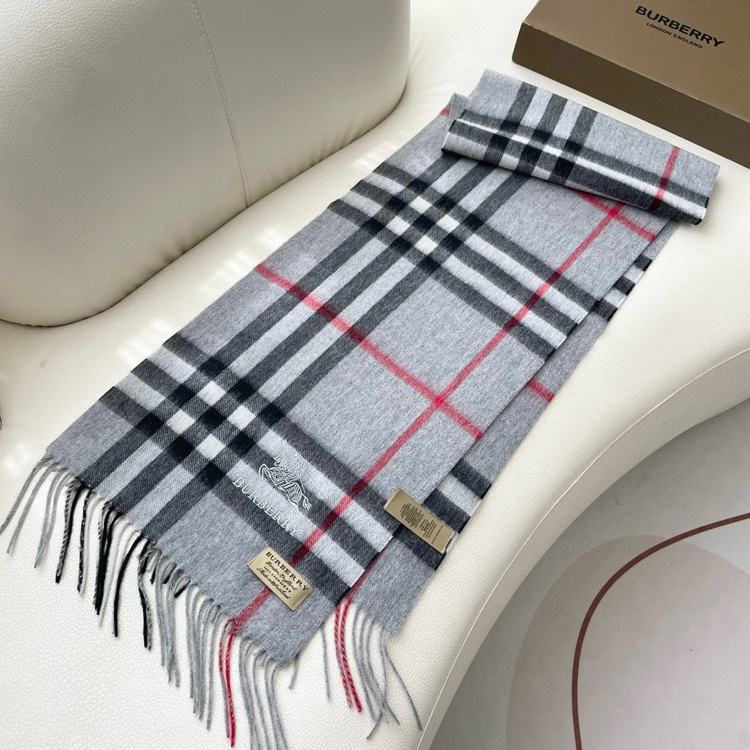 BURBERRY CHECK SCARF 180 CM IN PASTEL GRAY MIX BLACK CASHMERE 405483