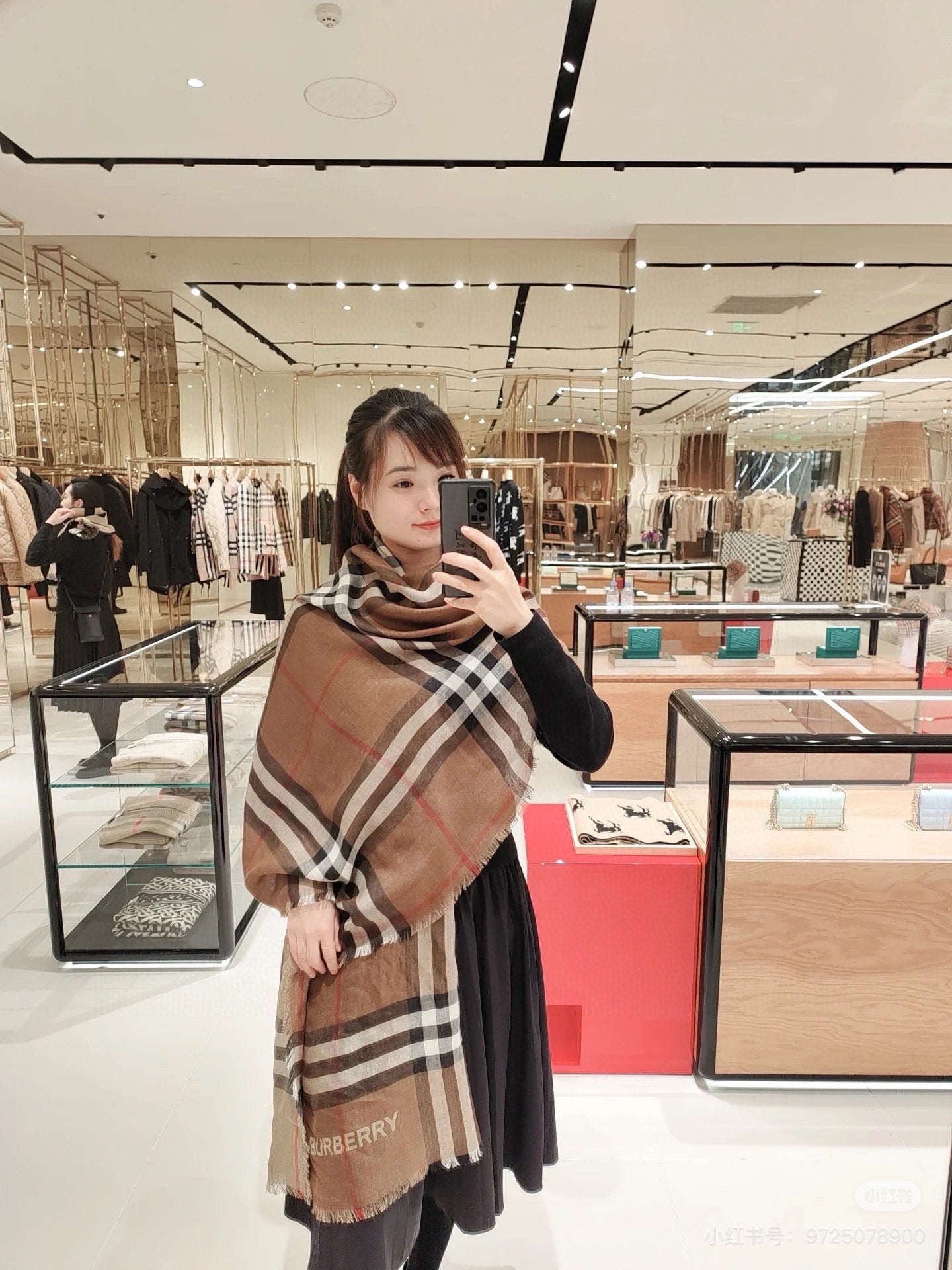 BURBERRY SCARF 220 CM IN COLORFUL SHEEP WOOL AND MULBERRY SILK 408932