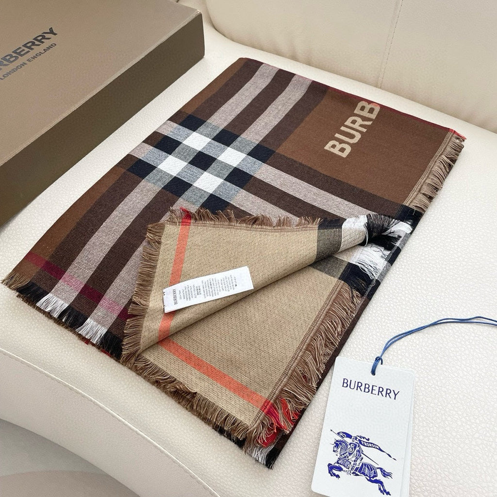BURBERRY SCARF 220 CM IN COLORFUL SHEEP WOOL AND MULBERRY SILK 408932