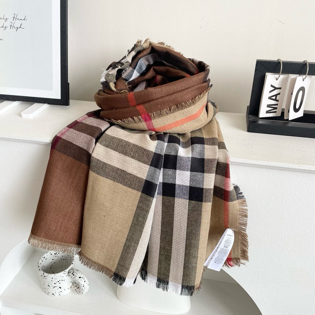 BURBERRY SCARF 220 CM IN COLORFUL SHEEP WOOL AND MULBERRY SILK 408932