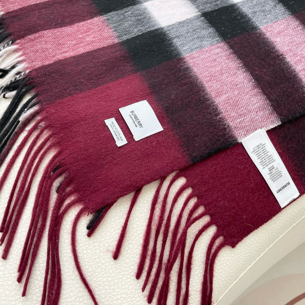 BURBERRY BBR SCARF 210 CM IN CASHMERE 06
