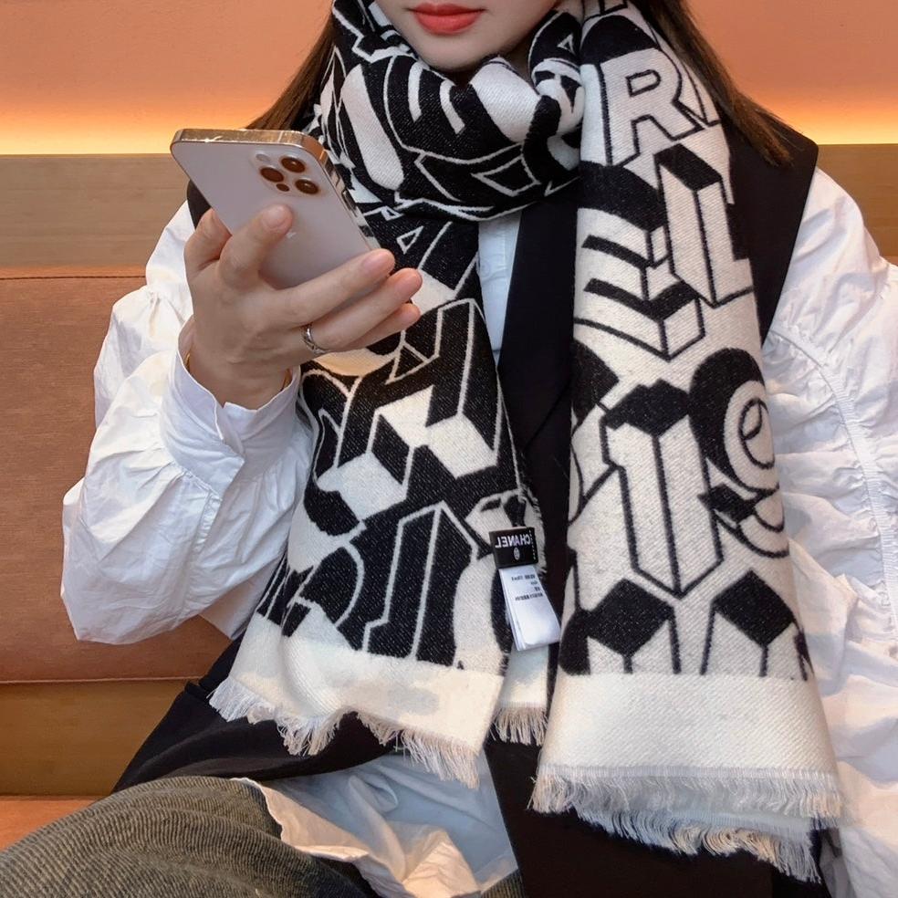 CHANEL LETTER LOGO 178 CM SCARF IN BLACK MIX WHITE SHEEP WOOL AND SILK  393103