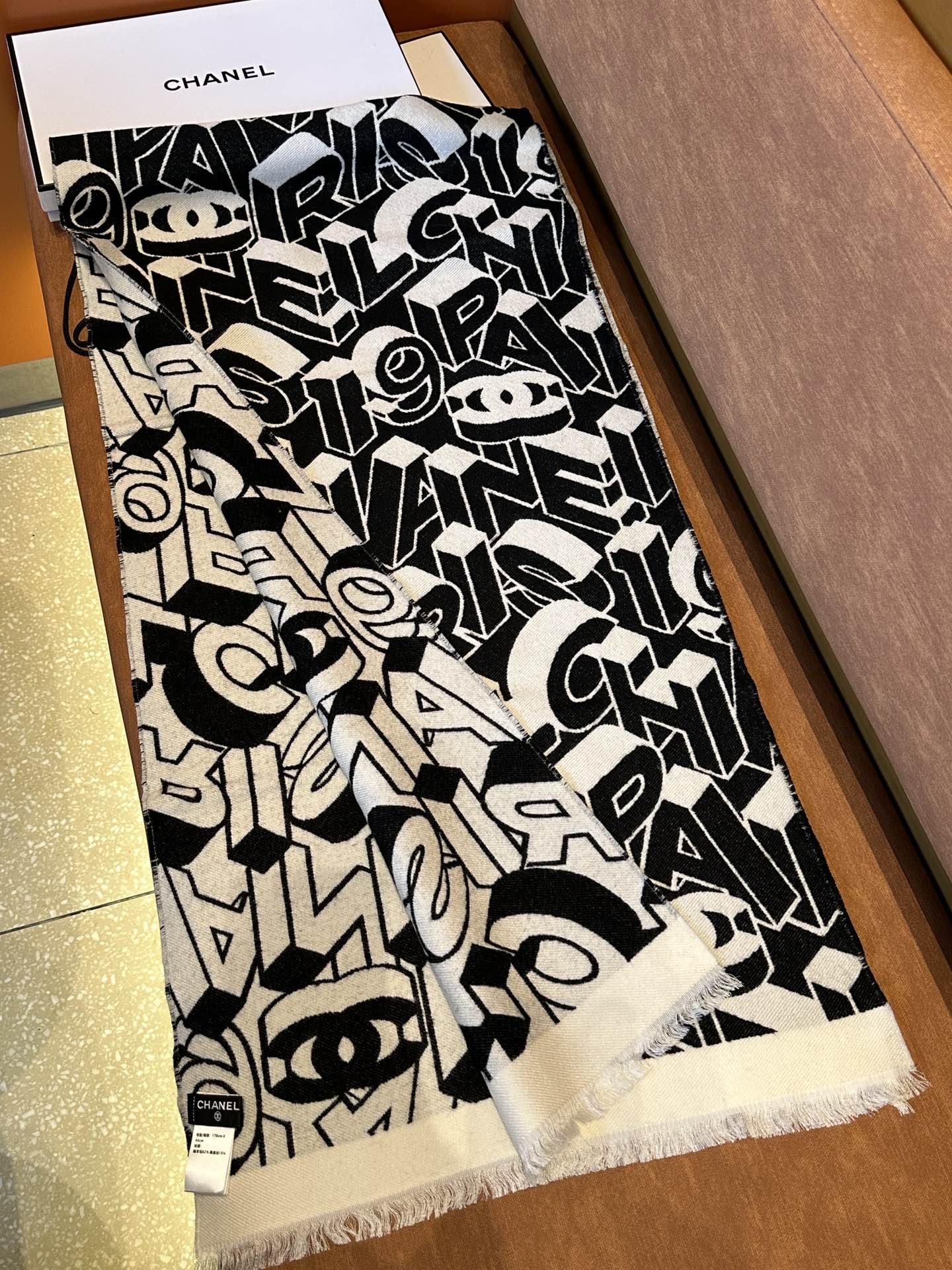 CHANEL LETTER LOGO 178 CM SCARF IN BLACK MIX WHITE SHEEP WOOL AND SILK  393103