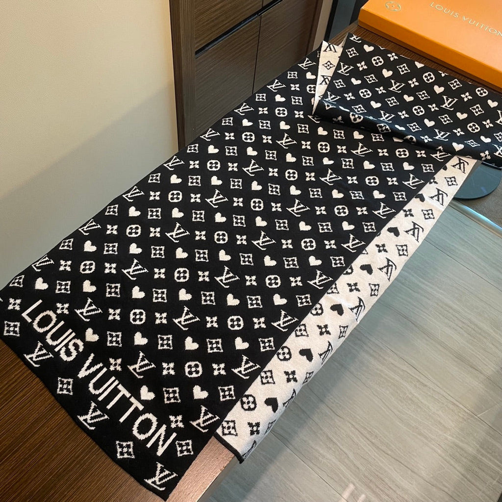 LOUIS VUITTON GAME ON SCARF 180 CM IN BLACK CASHMERE 394760