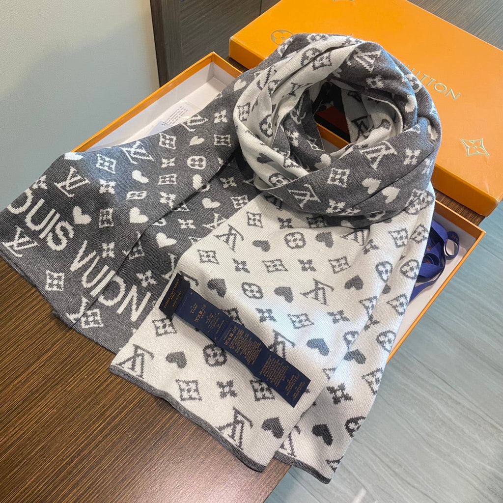 LOUIS VUITTON GAME ON SCARF 180 CM IN MOUSE GRAY CASHMERE 394762