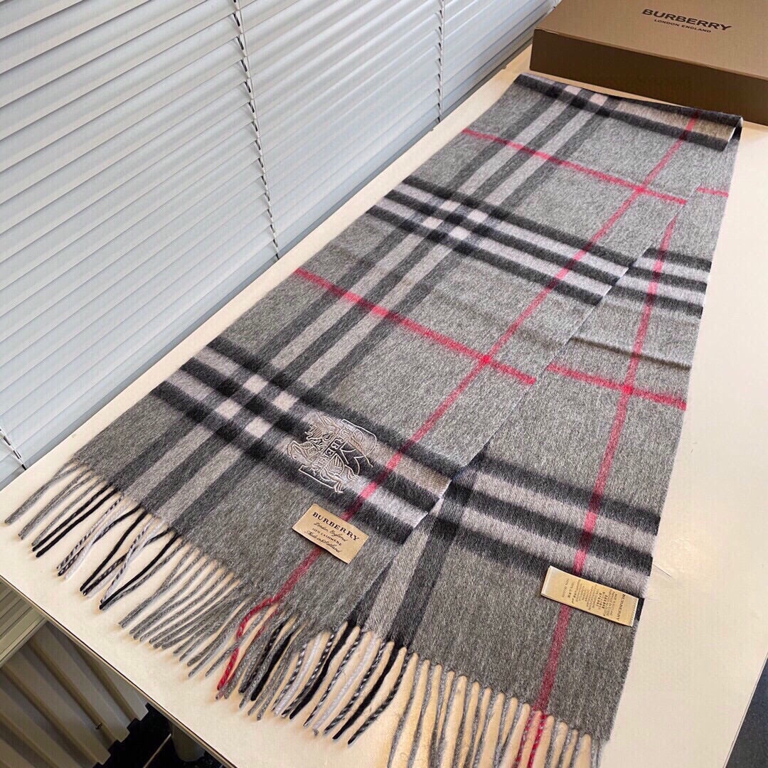 BURBERRY CLASSIC CHECK SCARF 180 CM IN DOVE GRAY MIX BLACK CASHMERE 394771