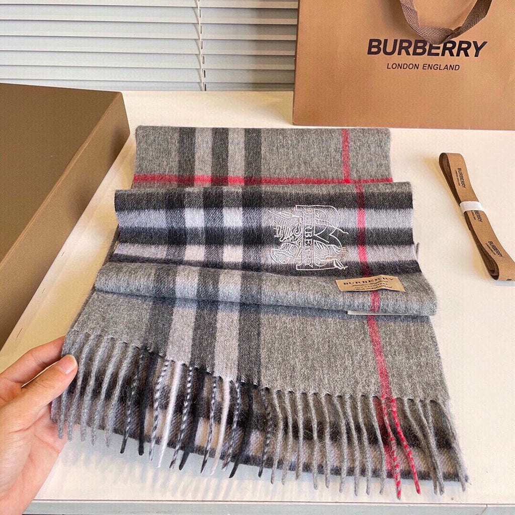 BURBERRY CLASSIC CHECK SCARF 180 CM IN DOVE GRAY MIX BLACK CASHMERE 394771