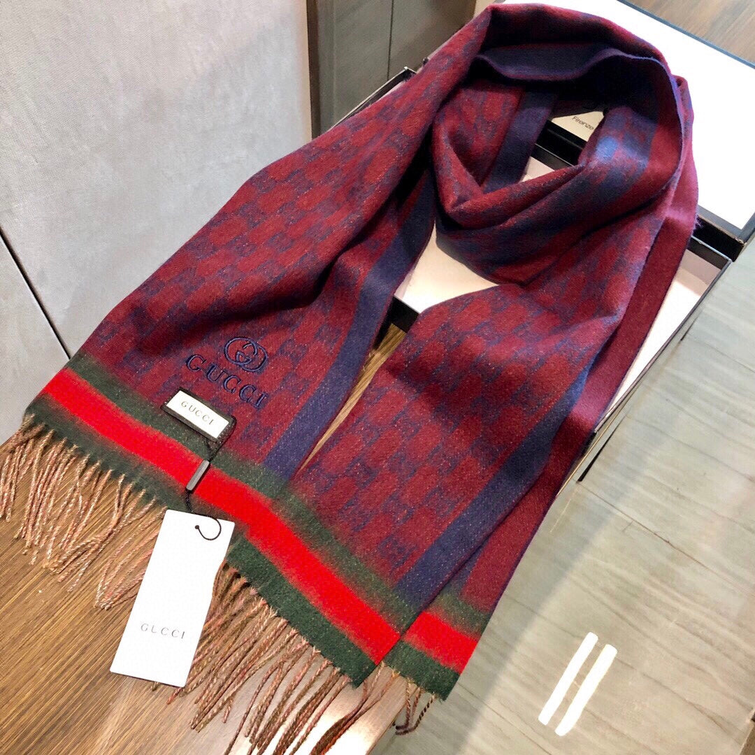 GUCCI SCARF 180 CM IN SCARLET RED MONOGRAM CASHMERE 405326