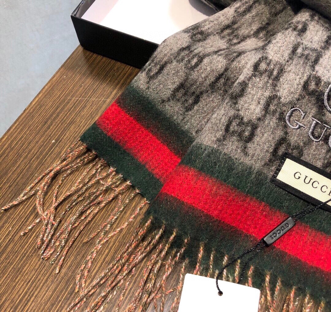 GUCCI SCARF 180 CM IN MONOGRAM MEDIUM BROWN CASHMERE 405327