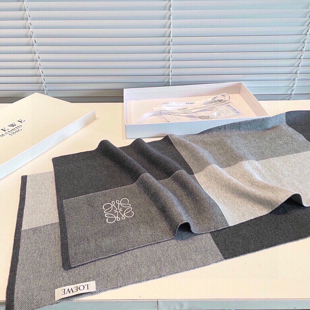 LOEWE SCARF 180 CM IN BLACK MIX GRAY CASHMERE 413838