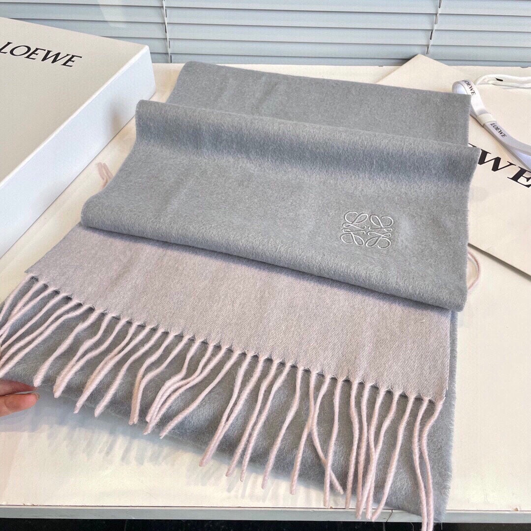 LOEWE SCARF 190 CM IN PALE GRAY LAMBSWOOL 413840
