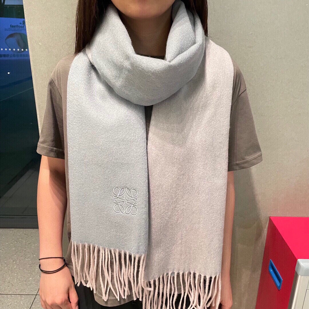 LOEWE SCARF 190 CM IN PALE GRAY LAMBSWOOL 413840