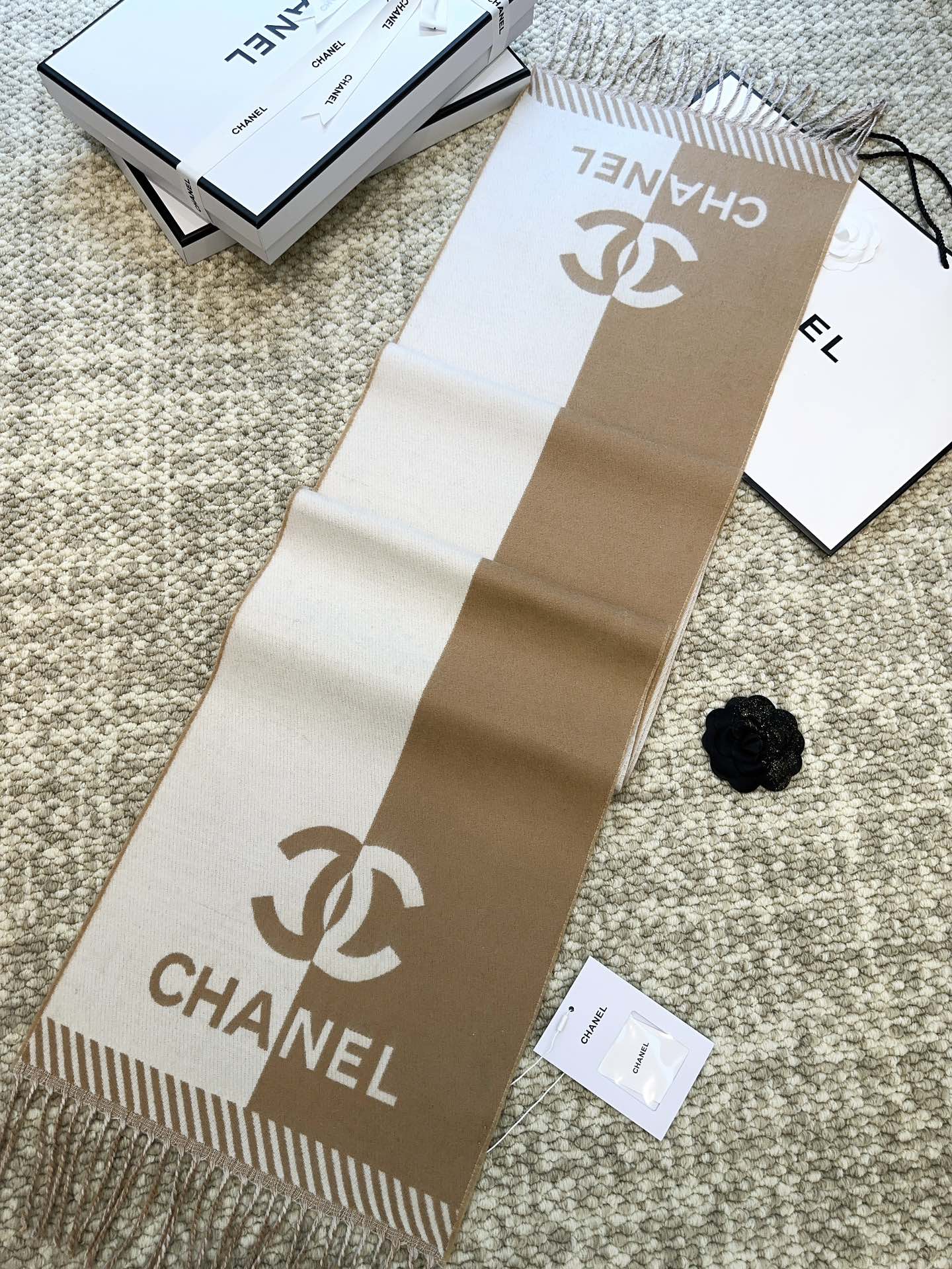 CHANEL SCARF 184 CM IN PEANUT BROWN MIX WHITE MERINO WOOL 393121