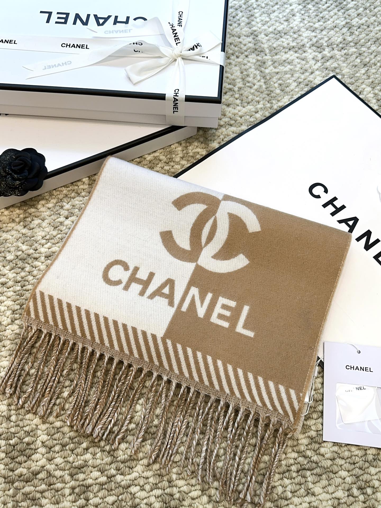 CHANEL SCARF 184 CM IN PEANUT BROWN MIX WHITE MERINO WOOL 393121