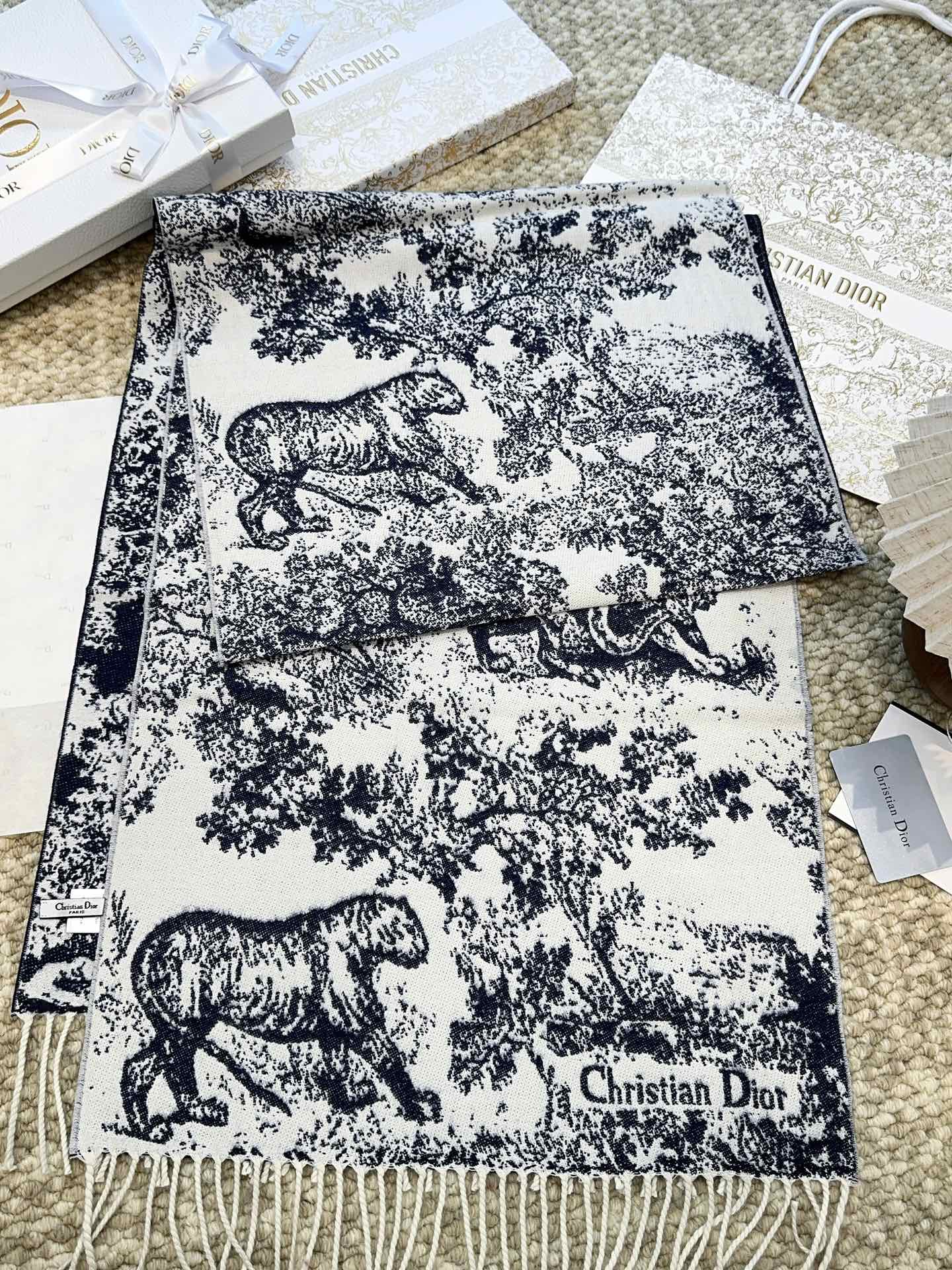 DIOR SCARF 220 CM IN NAVY BLUE MIX WHITE MONOGRAM CASHMERE AND WOOL 413656