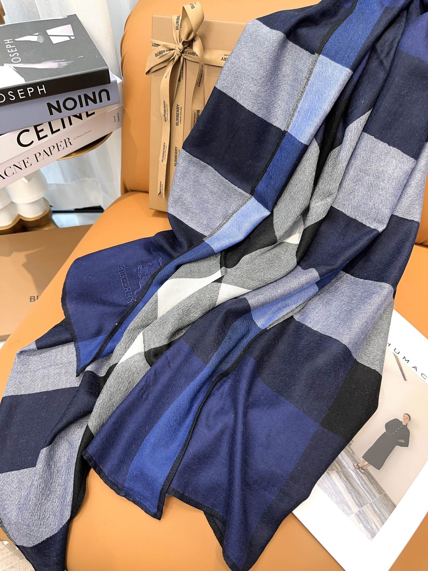 BURBERRY SCARF 200 CM IN NAVY BLUE CASHMERE 402263