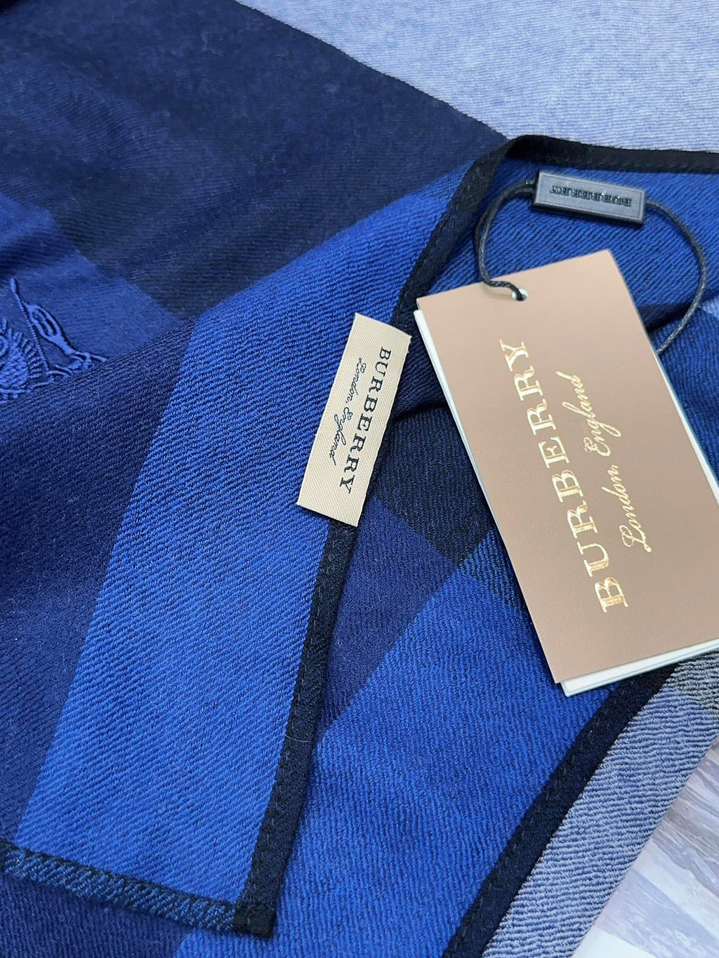 BURBERRY SCARF 200 CM IN NAVY BLUE CASHMERE 402263