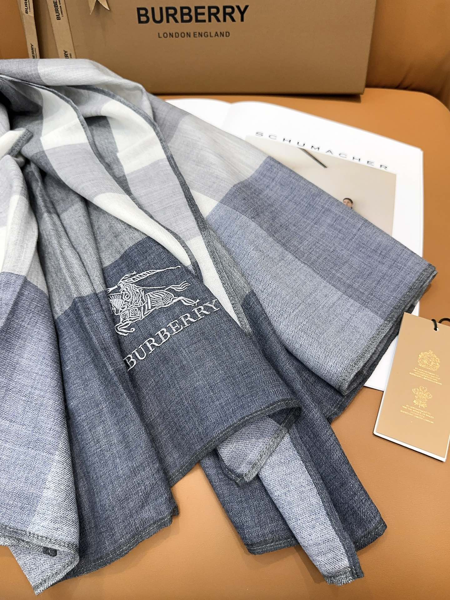 BURBERRY SCARF 200 CM IN COLORFUL CASHMERE 402264