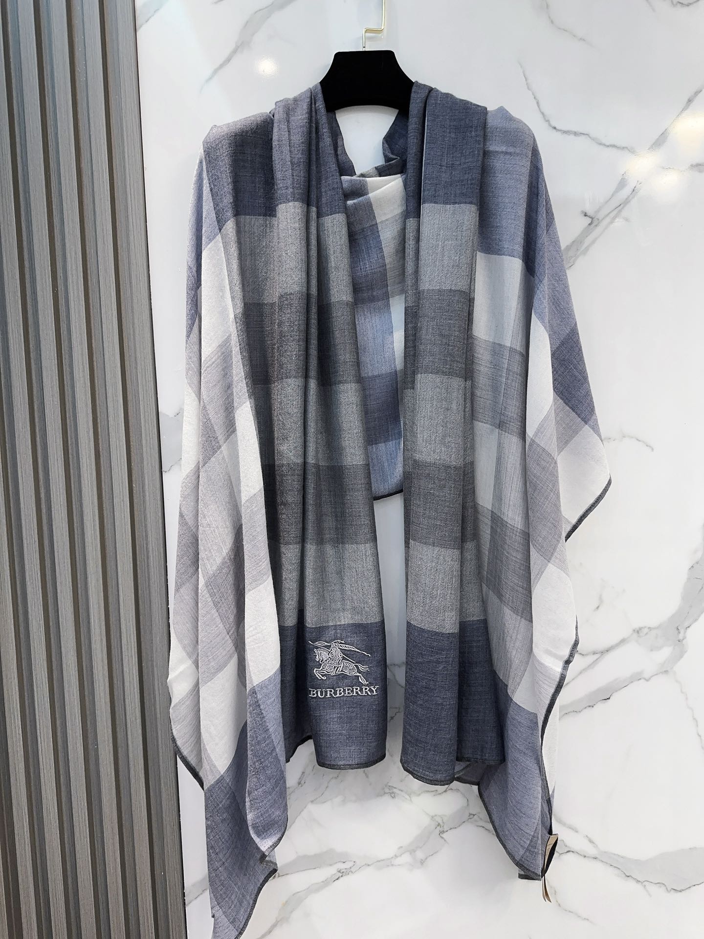 BURBERRY SCARF 200 CM IN COLORFUL CASHMERE 402264