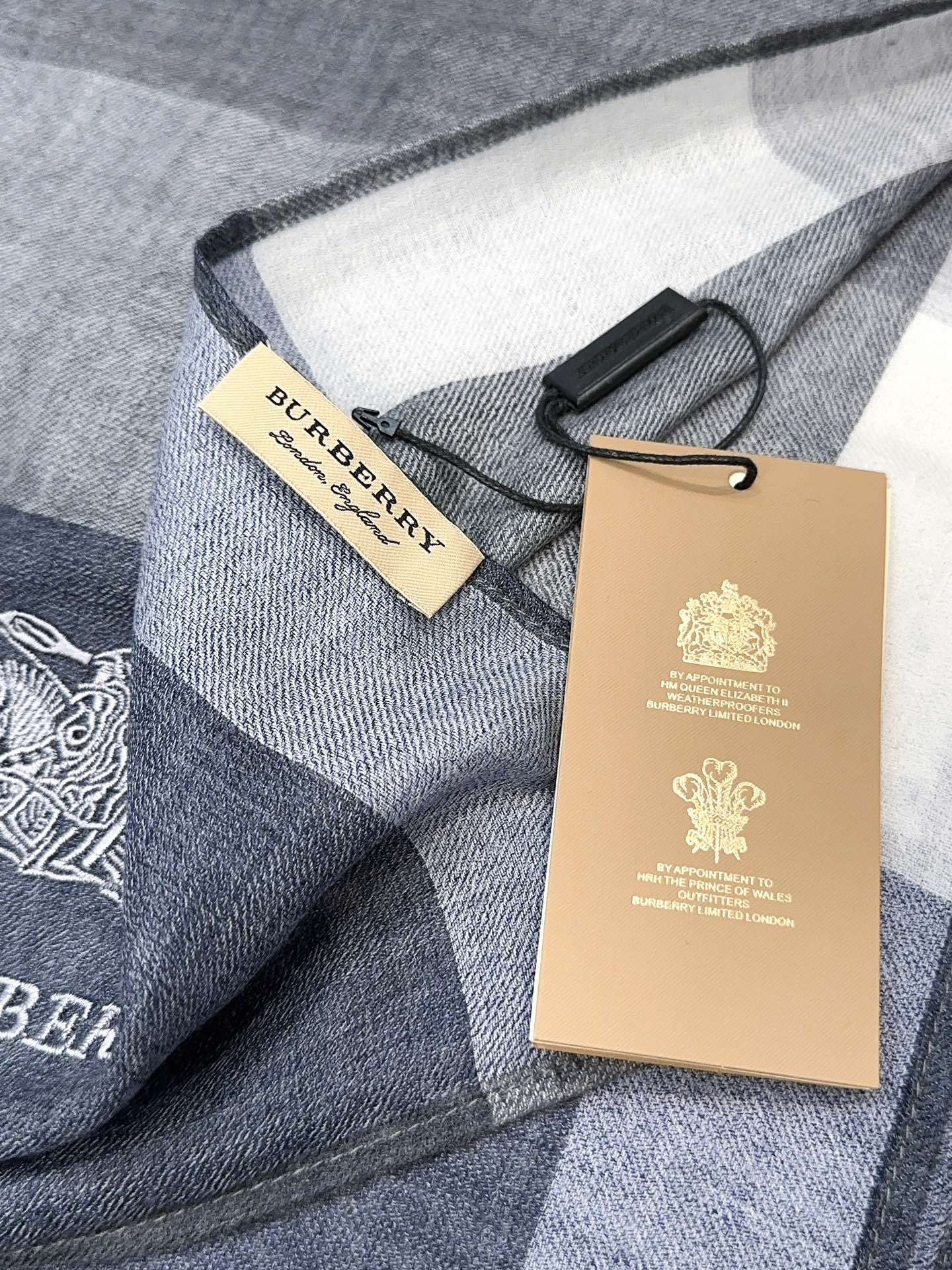 BURBERRY SCARF 200 CM IN COLORFUL CASHMERE 402264