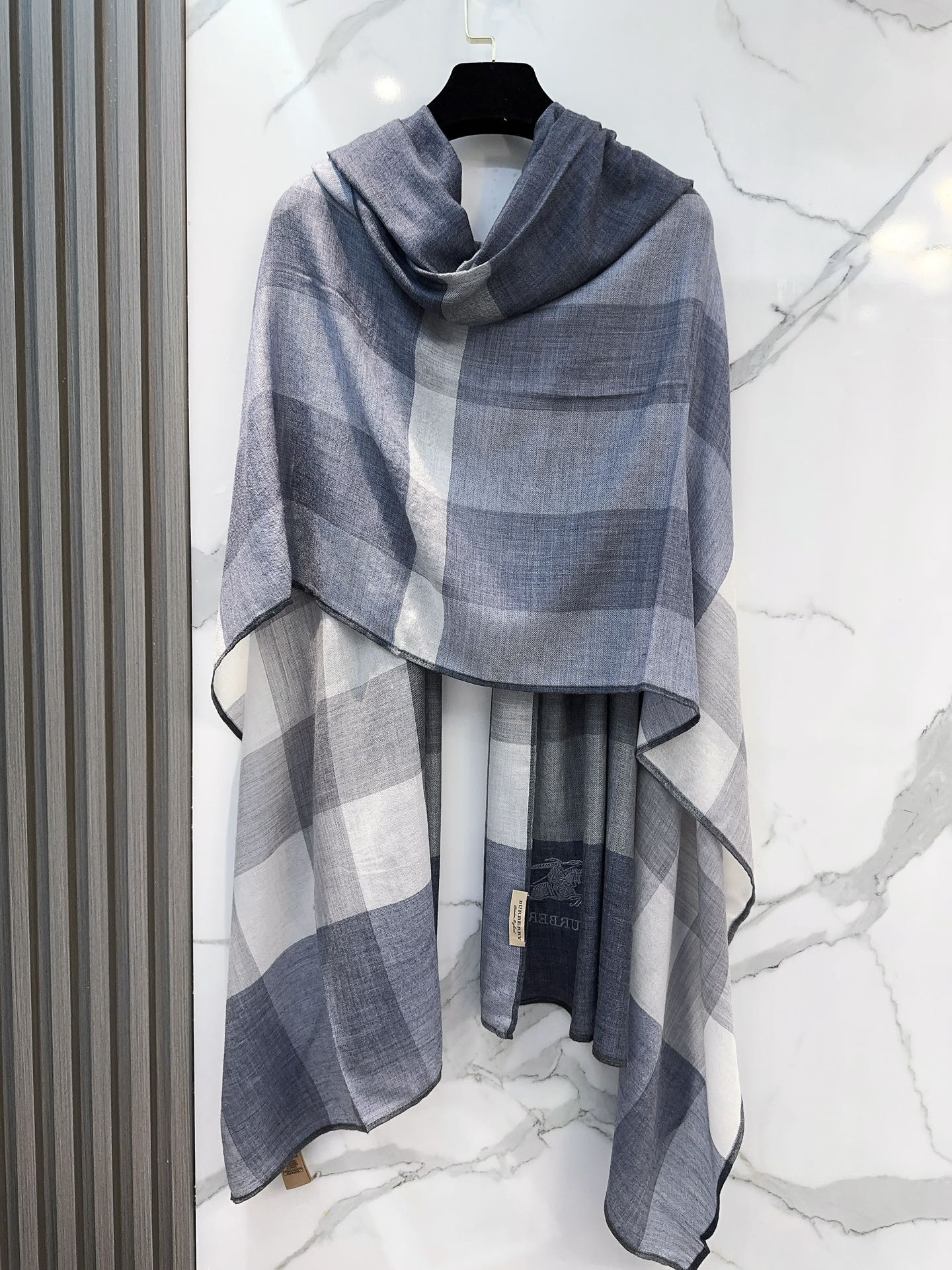 BURBERRY SCARF 200 CM IN COLORFUL CASHMERE 402264