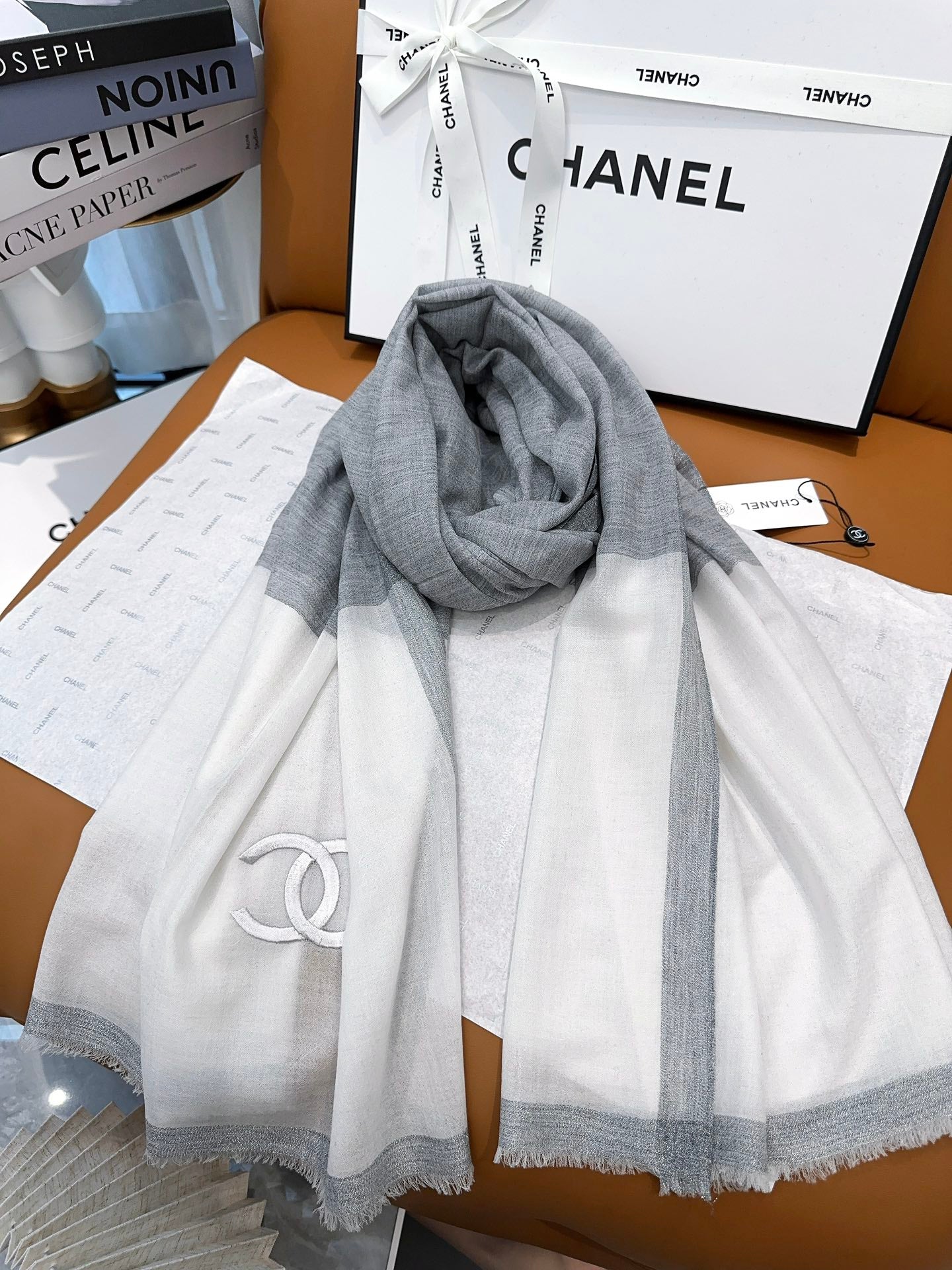 CHANEL SCARF 200 CM IN DOVE GRAY MIX WHITE CASHMERE 402260