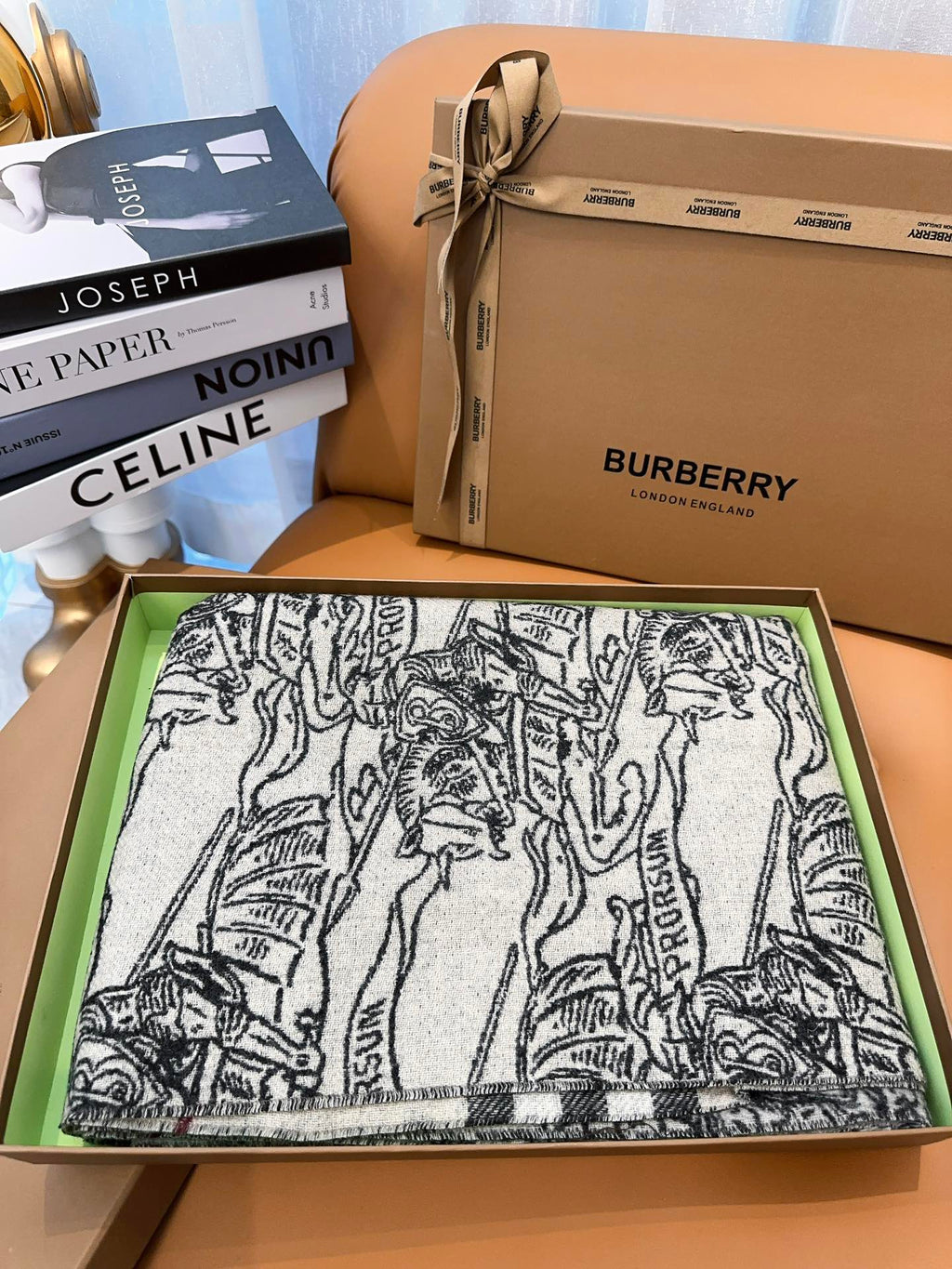 BURBERRY SCARF 210 CM IN WHITE MIX BLACK CASHMERE 408617