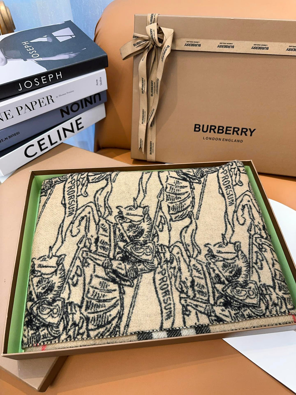 BURBERRY SCARF 210 CM IN CAMEL BEIGE MIX BLACK CASHMERE 408618