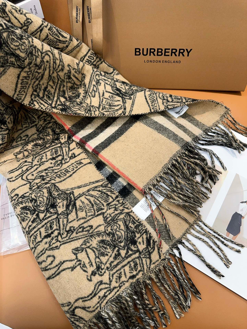 BURBERRY SCARF 210 CM IN CAMEL BEIGE MIX BLACK CASHMERE 408618