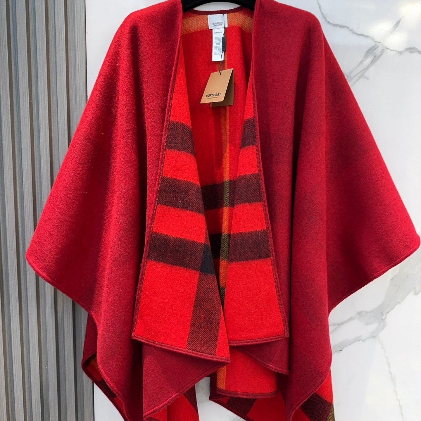 BURBERRY REVERSIBLE CHECK CASHMERE CAPE CHERRY RED AND BLACK 410134