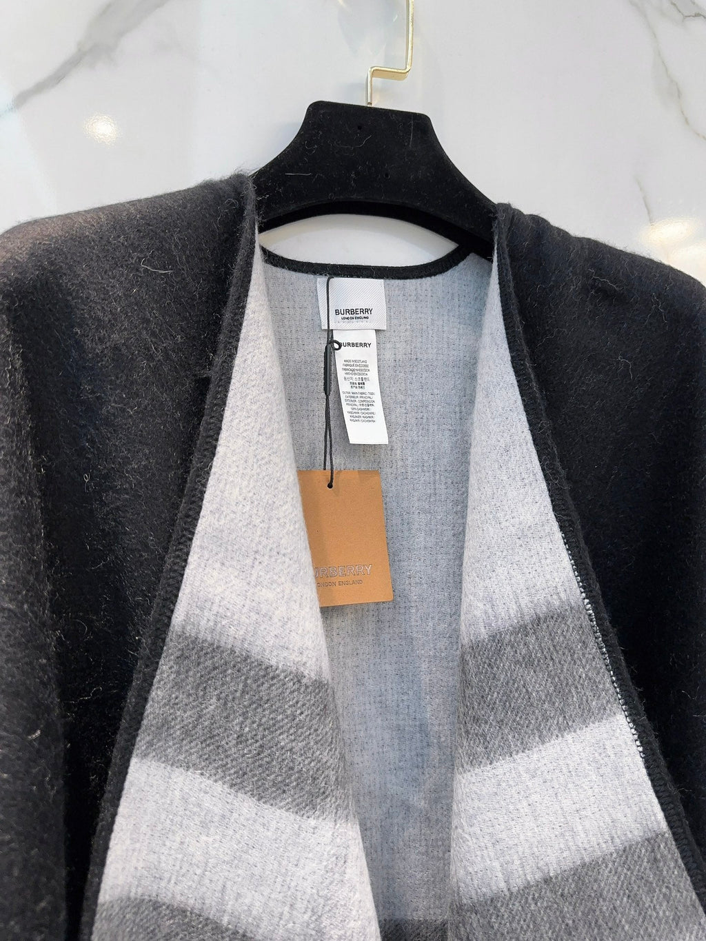 BURBERRY REVERSIBLE CHECK CASHMERE CAPE BLACK AND LIGHT GRAY 410135