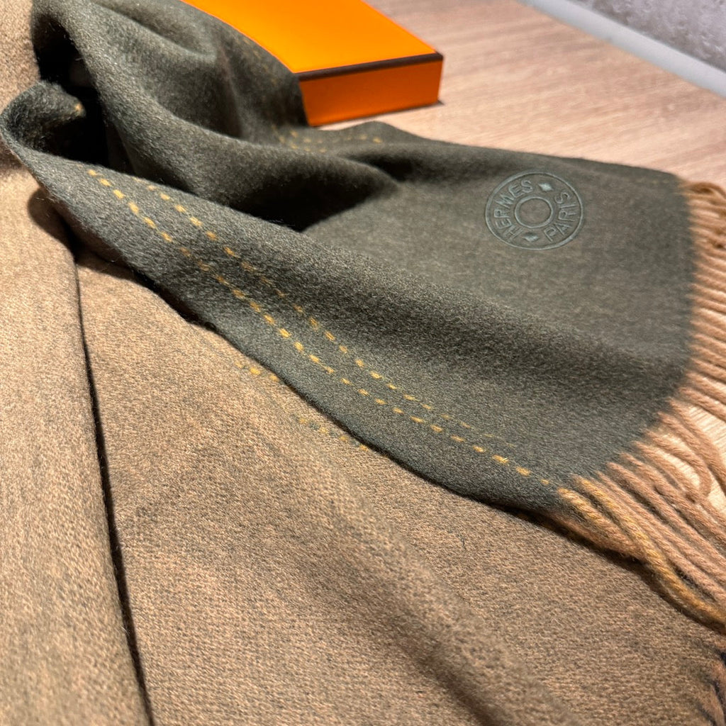 HERMES UNIE BRODEE MUFFLER 200 CM IN SEAWEED GREEN CASERE