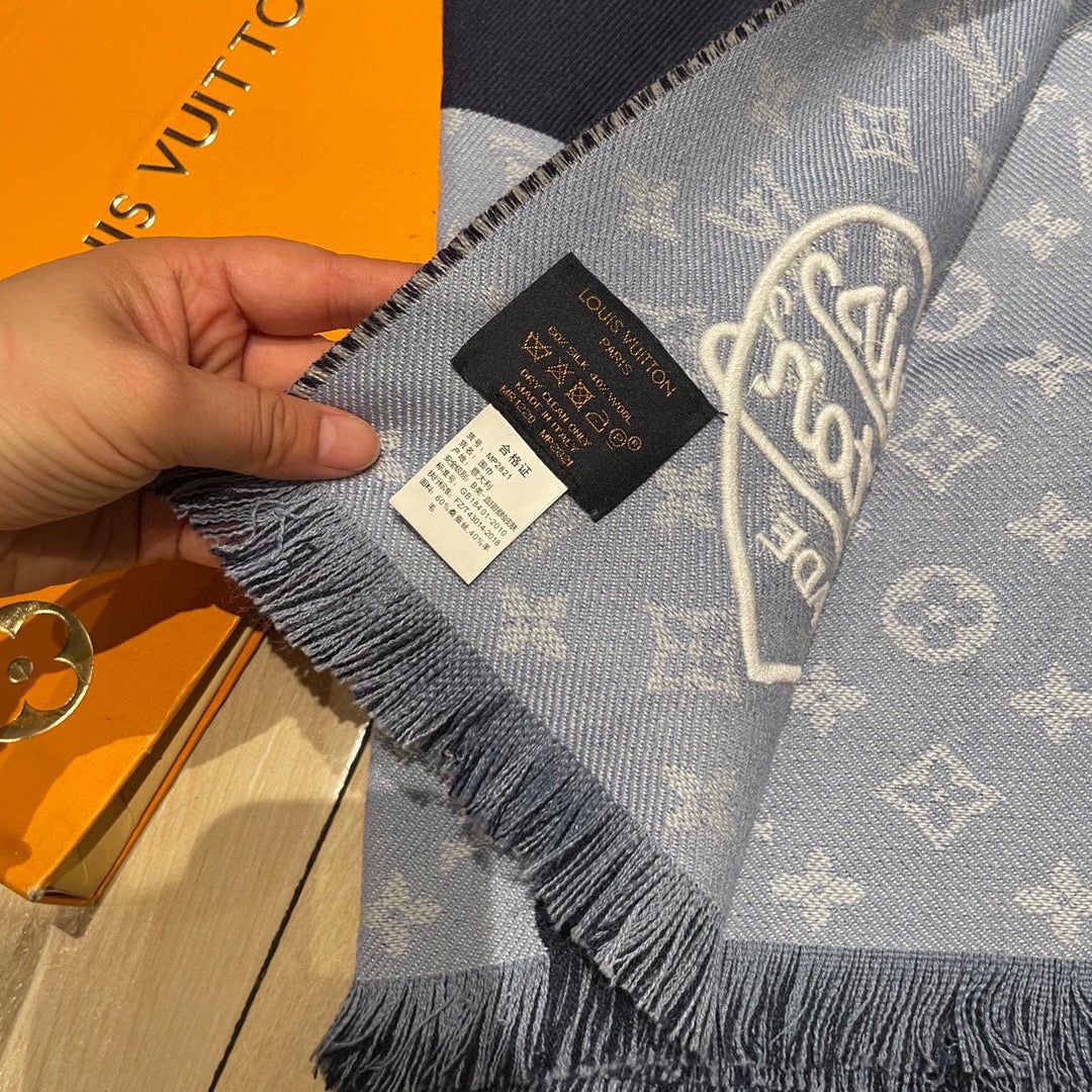 LOUIS VUITTON MONOGRAM DRIP 200 CM IN NAVY BLUE WOOL 391068