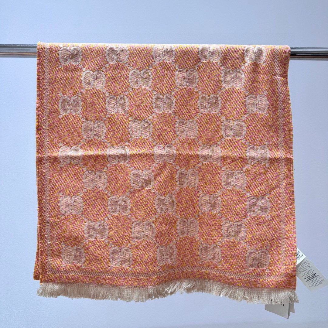 GUCCI SCARF 195 CM IN MELON ORANGE WOOL  399810