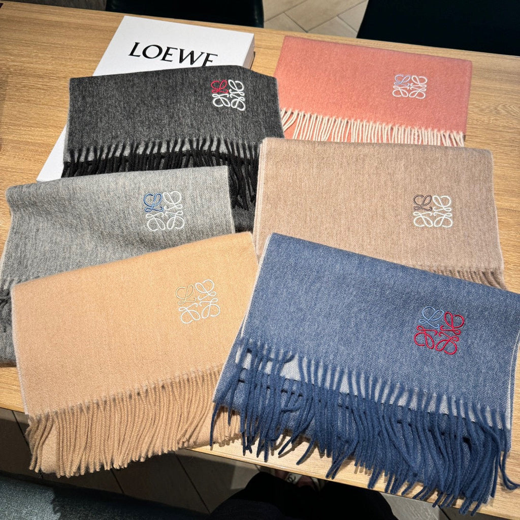 LOEWE SCARF 180 CM IN BLUSH PINK CASHMERE 407385