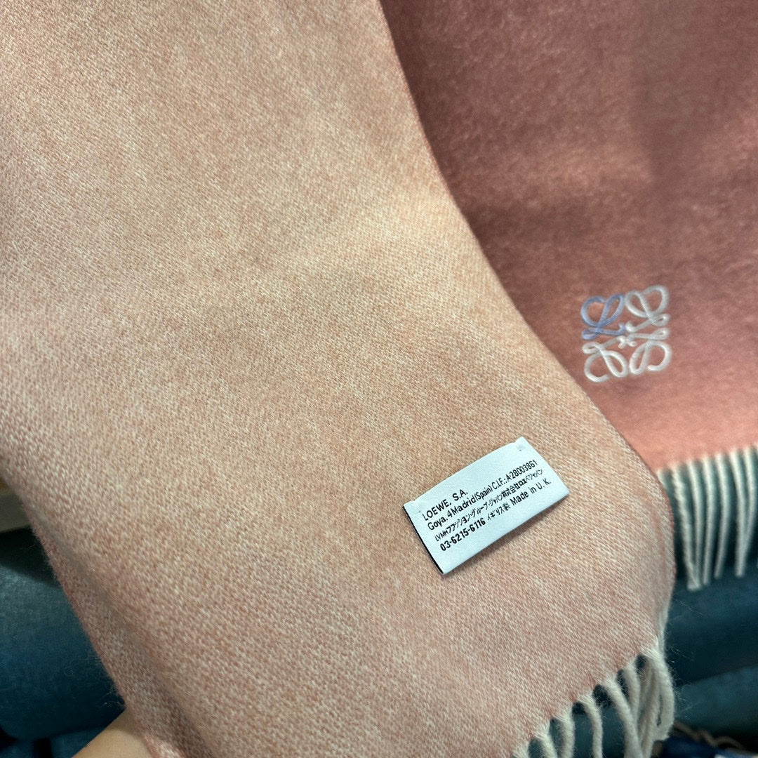 LOEWE SCARF 180 CM IN BLUSH PINK CASHMERE 407385
