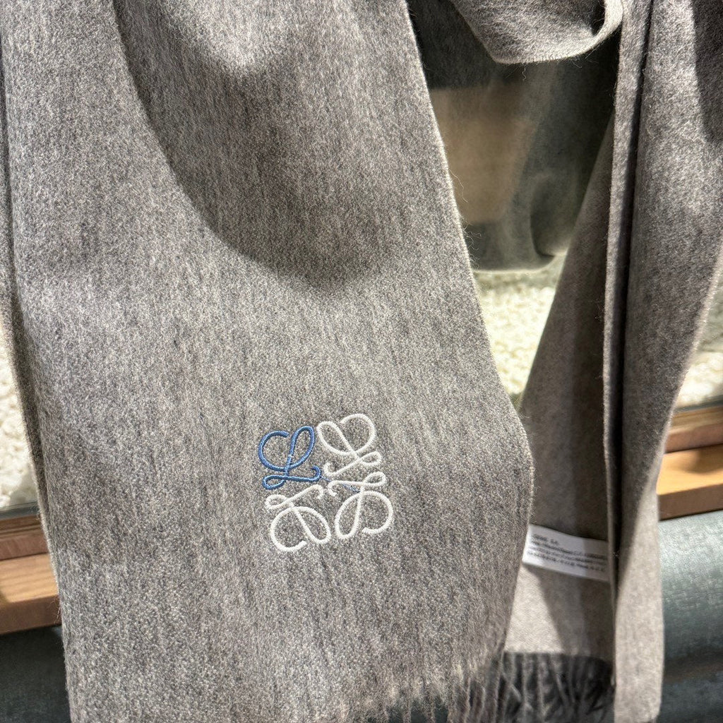 LOEWE SCARF 180 CM IN STEEL GRAY CASHMERE 407387