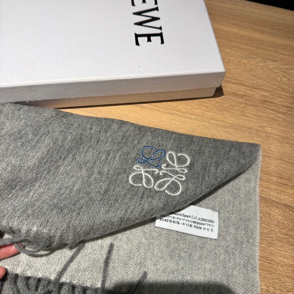 LOEWE SCARF 180 CM IN STEEL GRAY CASHMERE 407387