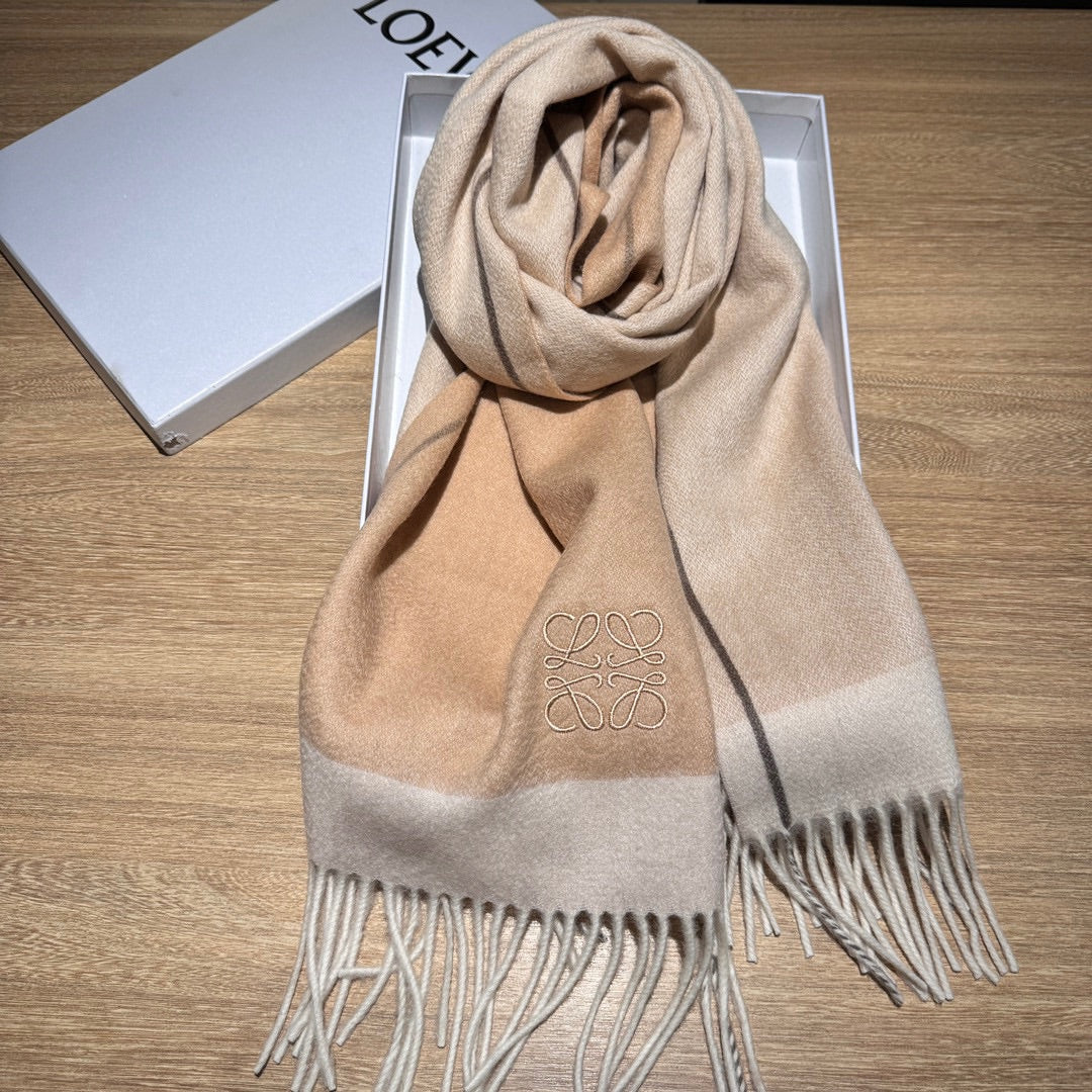 LOEWE SCARF 180 CM IN MACAROON BEIGE CASHMERE 407394