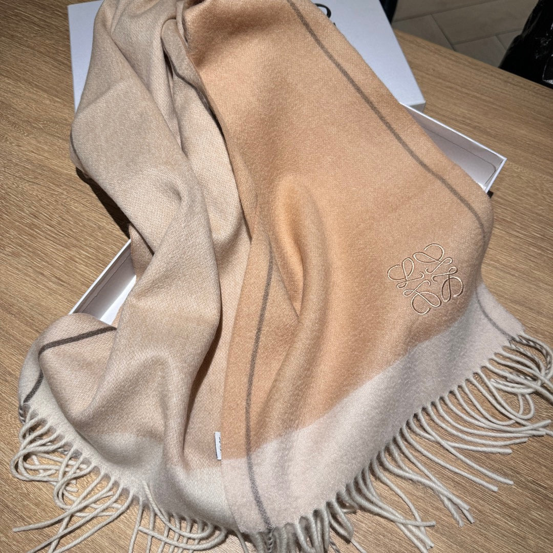 LOEWE SCARF 180 CM IN MACAROON BEIGE CASHMERE 407394