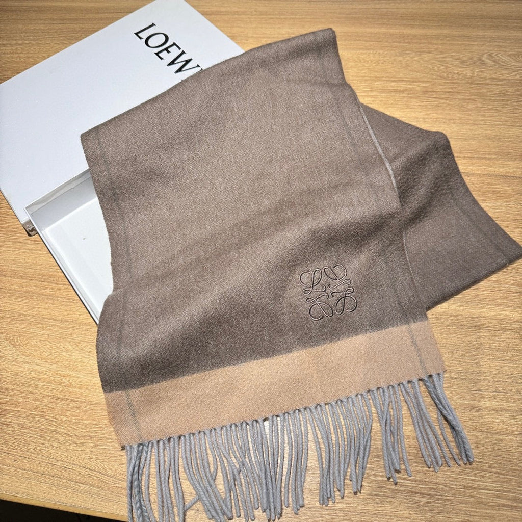 LOEWE SCARF 180 CM IN MEDIUM BROWN CASHMERE 407396