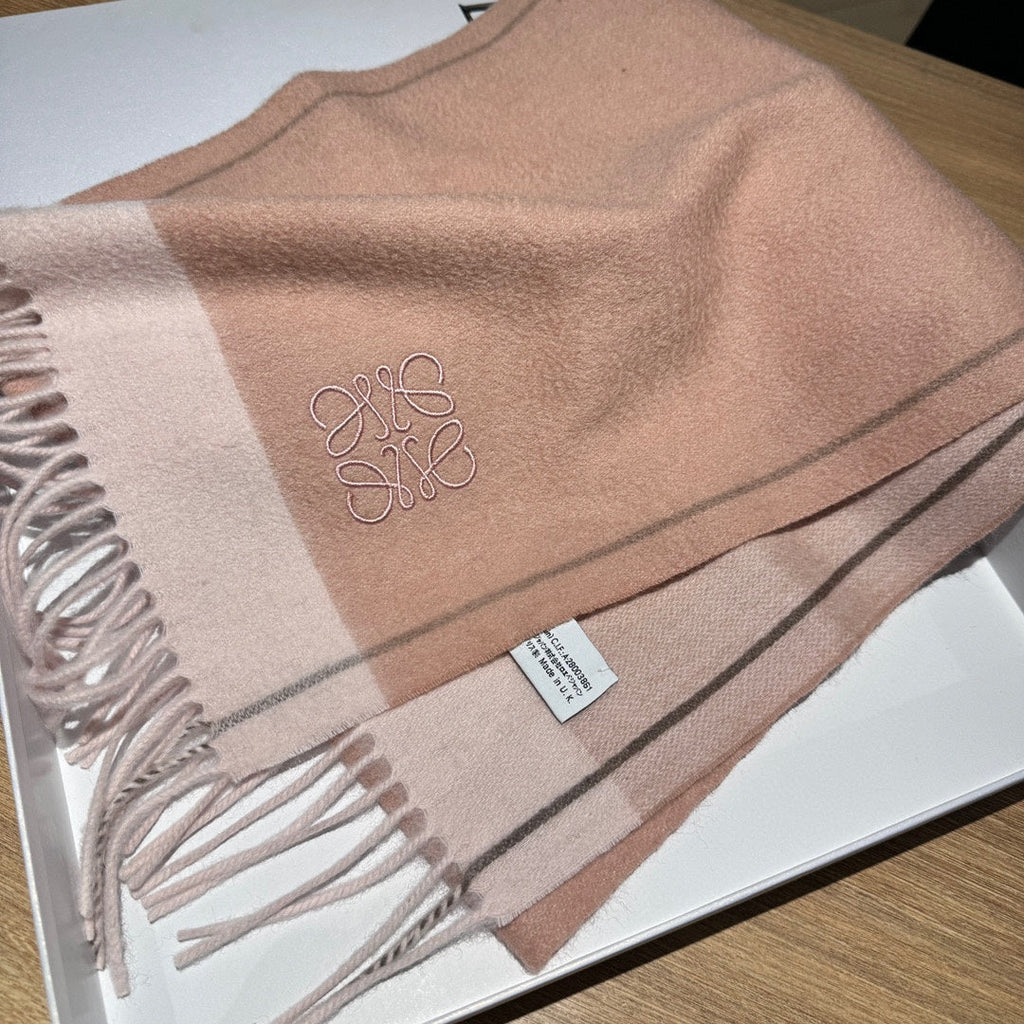 LOEWE SCARF 180 CM IN DESERT SAND CASHMERE 407397
