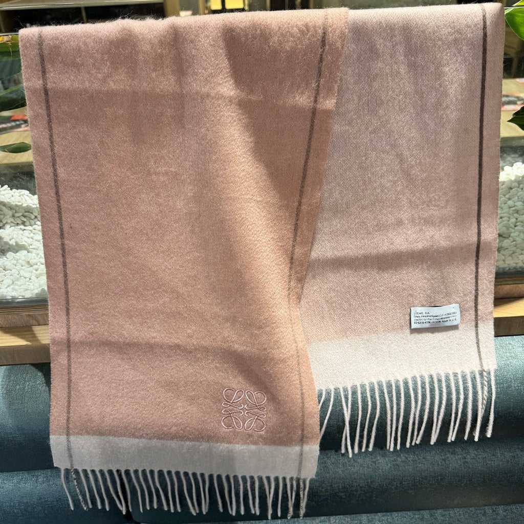 LOEWE SCARF 180 CM IN DESERT SAND CASHMERE 407397