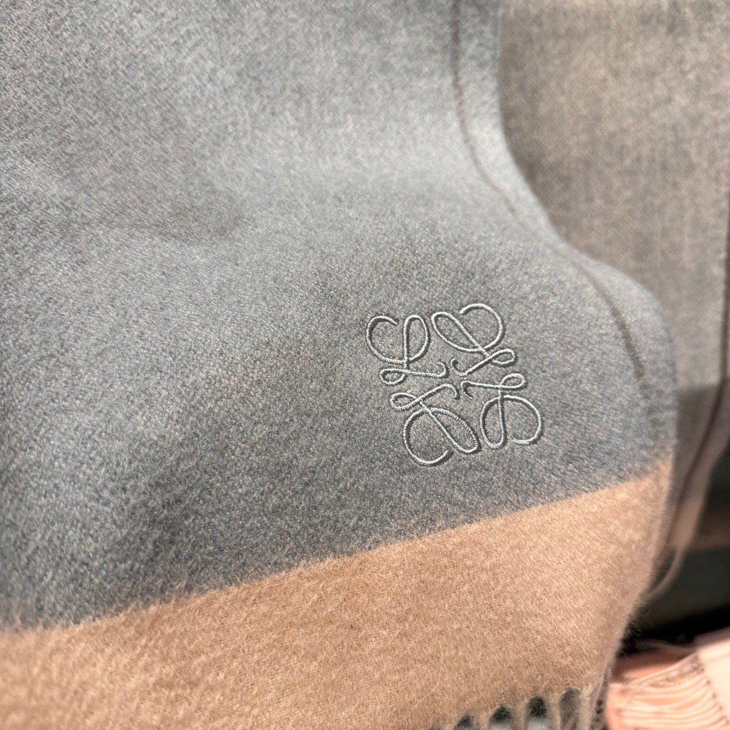 LOEWE SCARF 180 CM IN SHARK GRAY MIX TUSCAN BEIGE CASHMERE 407398