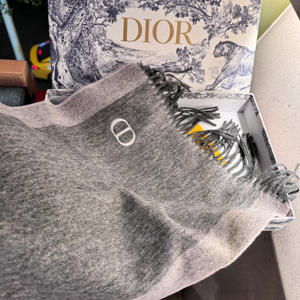 DIOR SCARF 180 CM IN MOUSE GRAY CASHMERE AND WOOL 408840
