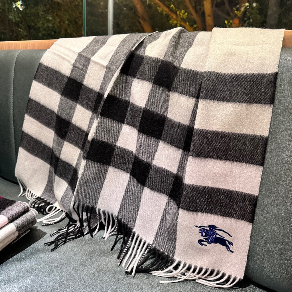 BURBERRY SCARF 180 CM IN COLORFUL CASHMERE 410335