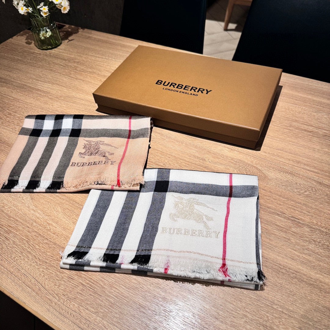 BURBERRY CHECK SCARF 200 CM IN WHITE MIX BLACK WOOL 410342