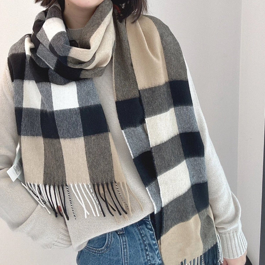 BURBERRY SCARF 180 CM IN COLORFUL CASHMERE  410340